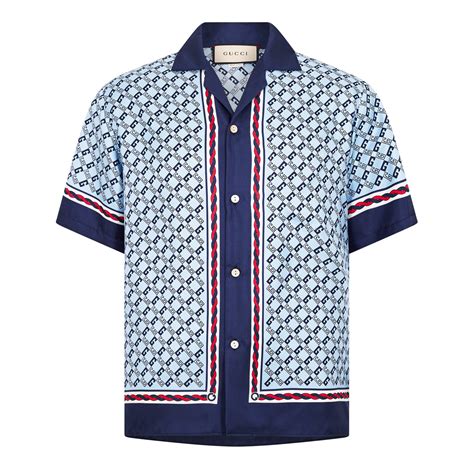 men red Gucci shirt